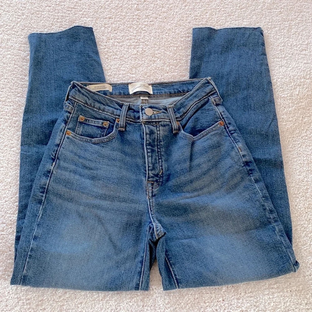 NWOT Universal Thread Mid Rise 80s Slim Jeans - Picture 2 of 5